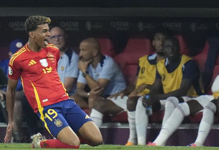 巴萨战平布鲁日，亚马尔赛后坦然回应球迷嘘声与自我定位