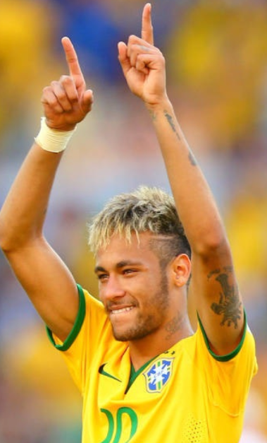 内马尔:伤病难阻世界杯梦想,全力以赴最后一舞