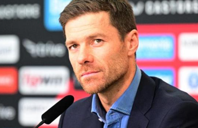 哈维&middot;阿隆索下课背后：皇马更衣室派系分歧揭秘