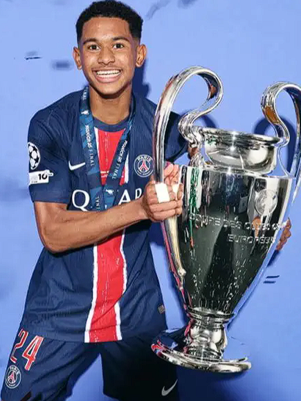 巴黎续约难题:马尤卢或步<a href='/news/tag/1070753' style='color: blue;'>多纳鲁马</a>后尘离队