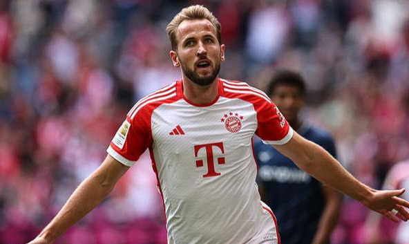 欧冠赛场凯恩闪耀，淘汰赛进球数比肩传奇